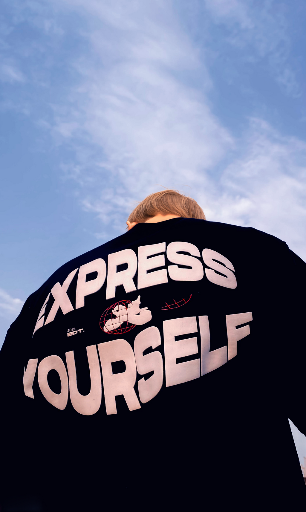 Essence Tee – Deep Black